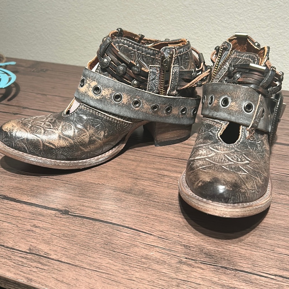 Freebird booties